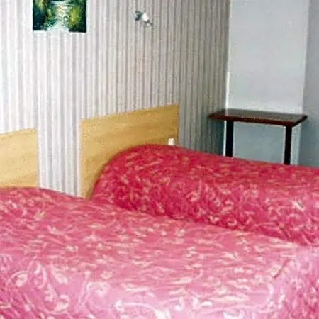 Le Trianon Hotel